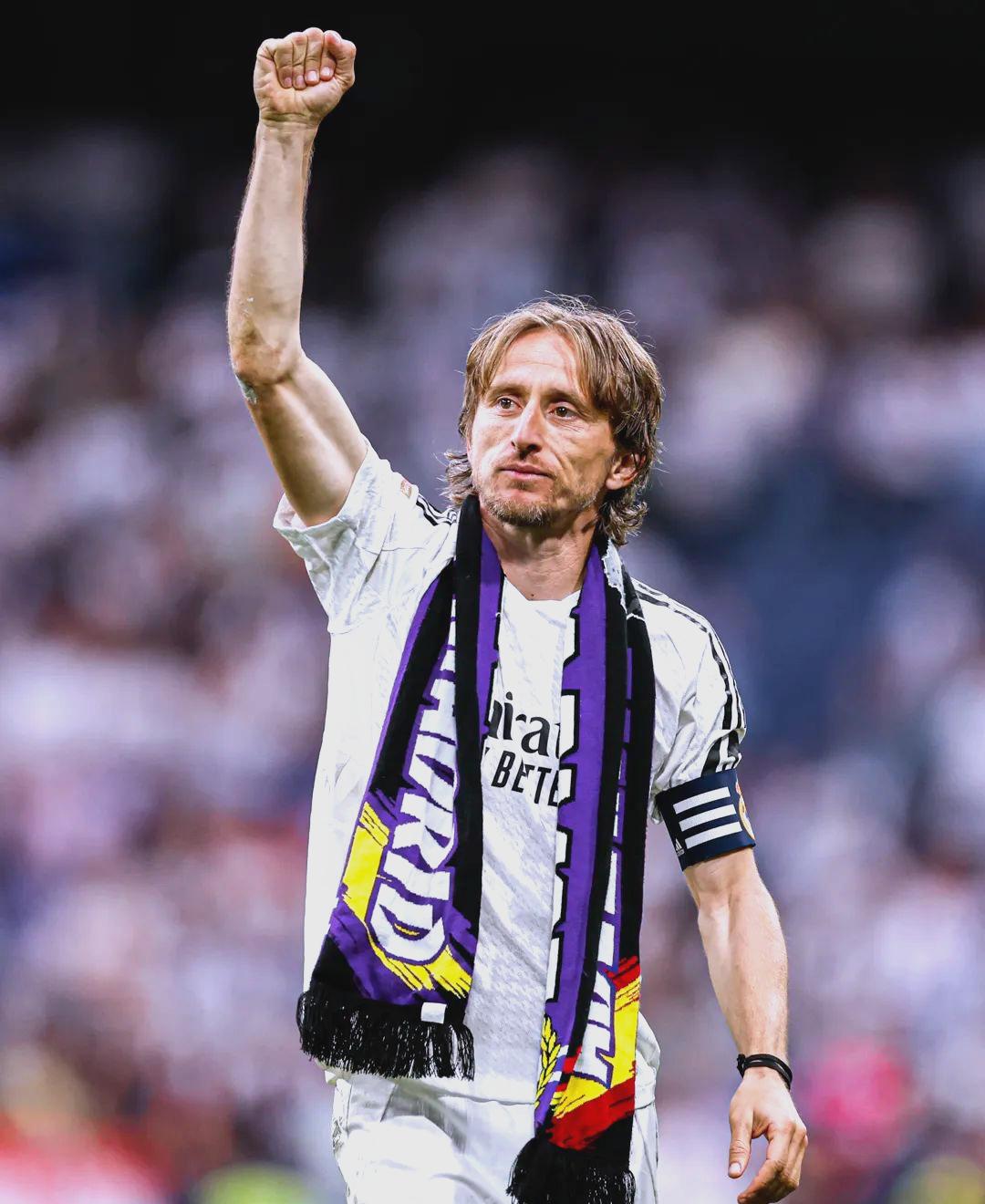 大逃杀游戏《骑士降临：一次大胆的旅程》今日转免